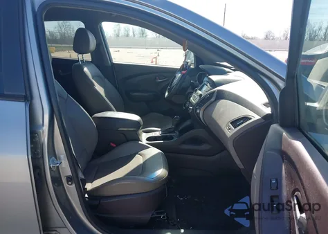 2015 Hyundai Tucson Gls from USA, damaged, VIN KM8JT3AF8FU098143